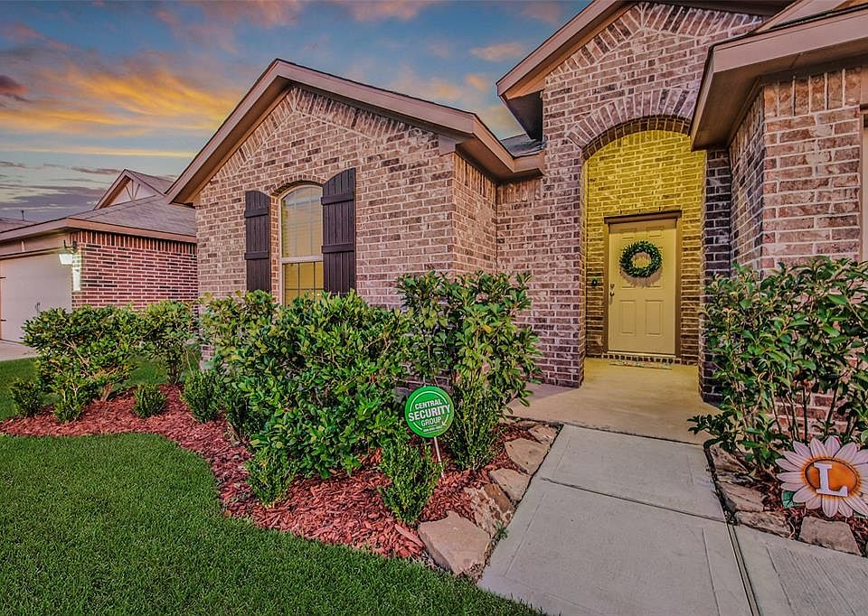 1st image of 29239 Jacobs River Dr