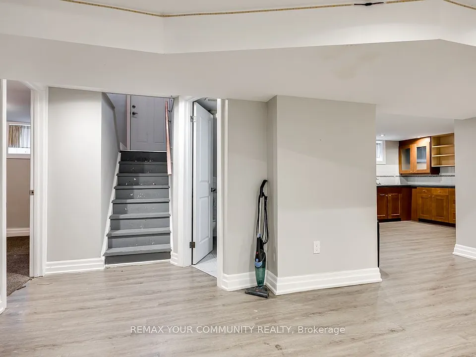 240 Markham Rd #LOWER LEVEL