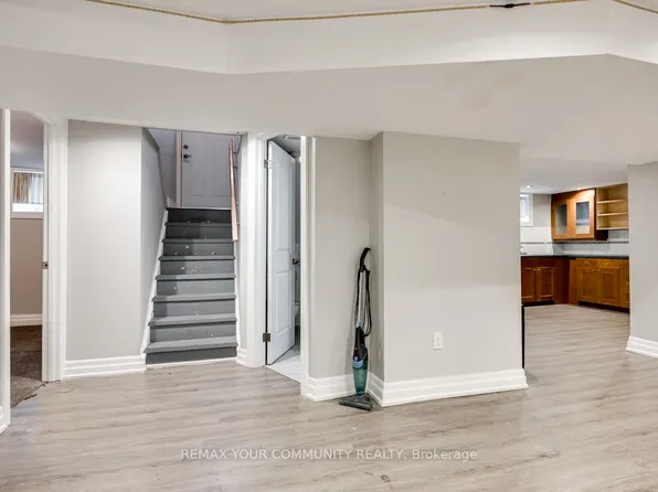 240 Markham Rd, Toronto, ON M1J 3C2