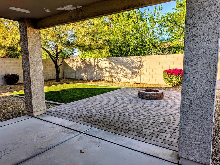 11547 N 153rd Dr — Photo 7
