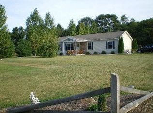 123 Natures Rd, Pine Grove, PA 17963