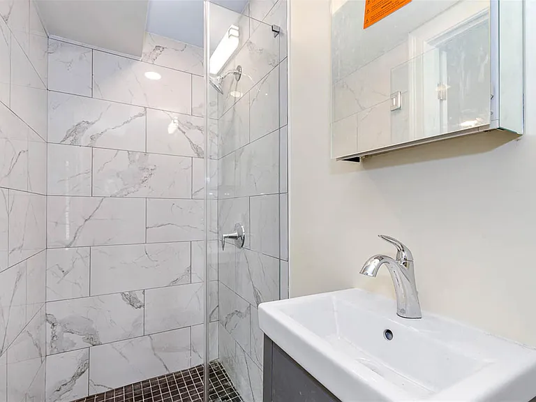 72 Stanley Ave — Photo 16