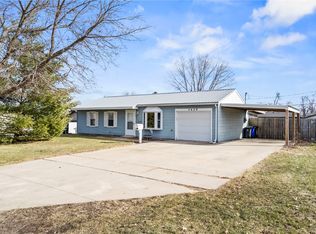 5629 J St SW, Cedar Rapids, IA 52404
