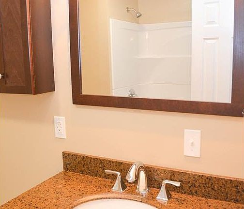 4th image of 938 Churchill Cir
