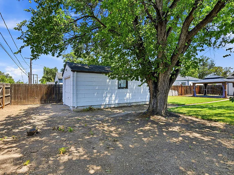 167 S 12th Ave — Photo 23