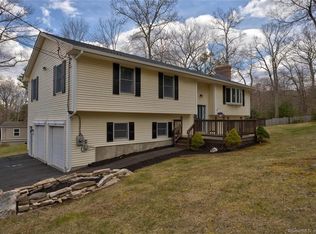 31 White Rd, Ellington, CT 06029