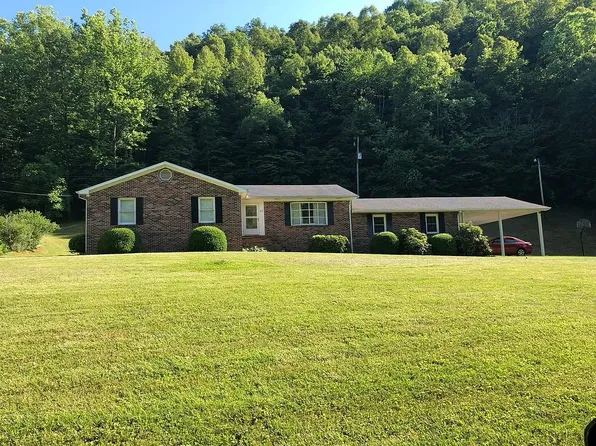 40 Physicians Dr, Hindman, KY 41822