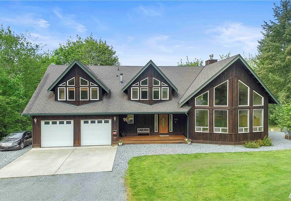 Custom built home with room for everyone.