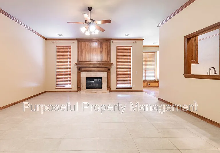 9008 NW 79th St — Photo 6