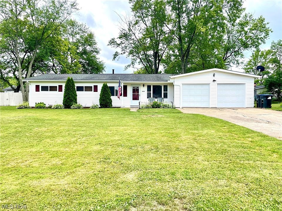 1st image of 3920 Fernwood Dr