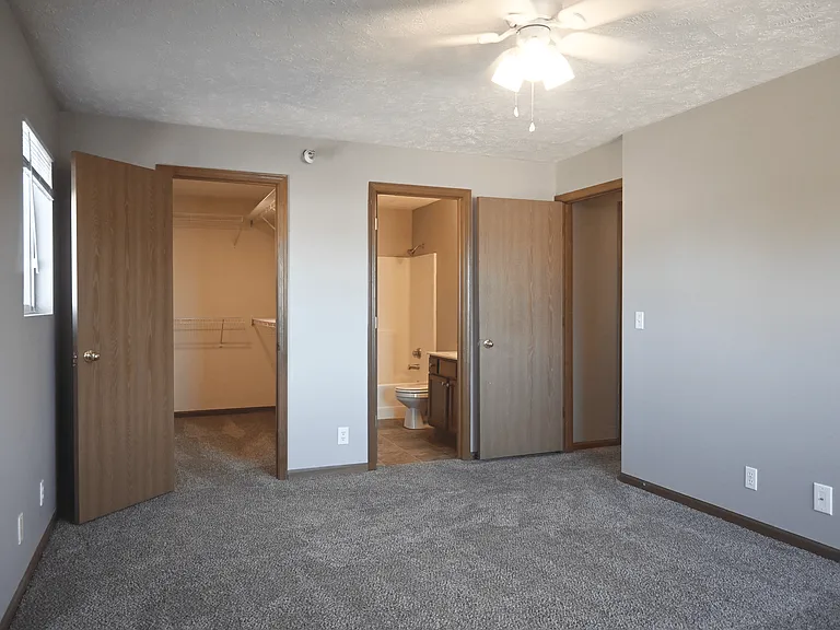 112 E Glenmore Dr — Photo 31