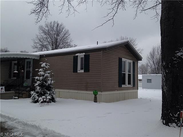 1st image of 23 Brookins Dr #23