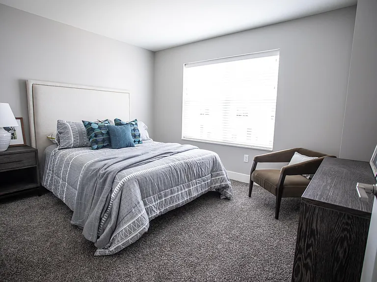 Evergreen Townhomes — Photo 18