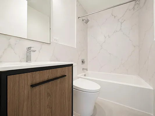 Bathroom, photo 1
