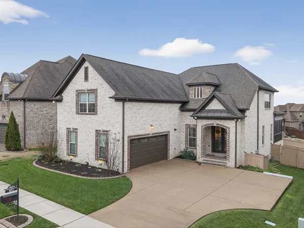 607 Southshore Point, Mount Juliet, TN 37122