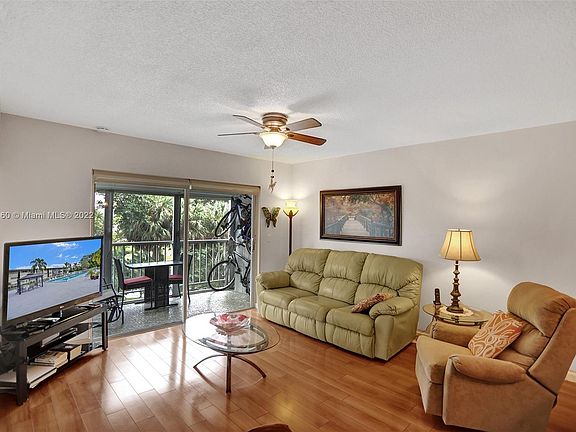 3rd image of 1201 S Hillcrest Ct #307