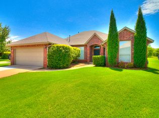 15609 Traditions Dr, Edmond, OK 73013