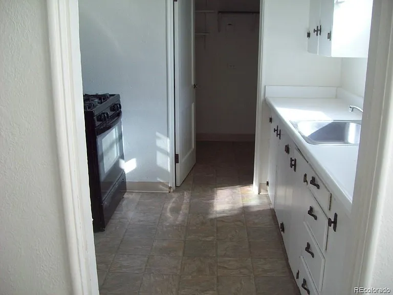 1930 N Ulster St — Photo 6