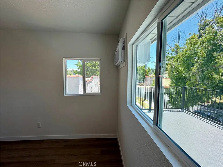 1550 N Avenue 45 — Photo 15