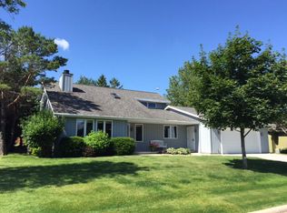 608 E Walnut Dr, Sturgeon Bay, WI 54235