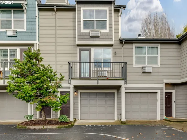 1714 SE Halyard Ln, Vancouver, WA 98661