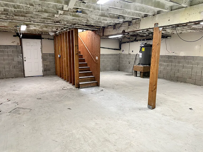 1430 Union St — Photo 10
