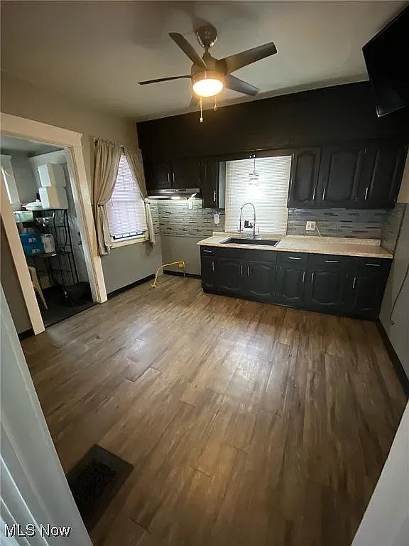 6 bed, 1.5 bath, 2287 sqft, $1,995 — Photo 4