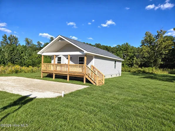 929 Hickman Road, Tabor City, NC 28463
