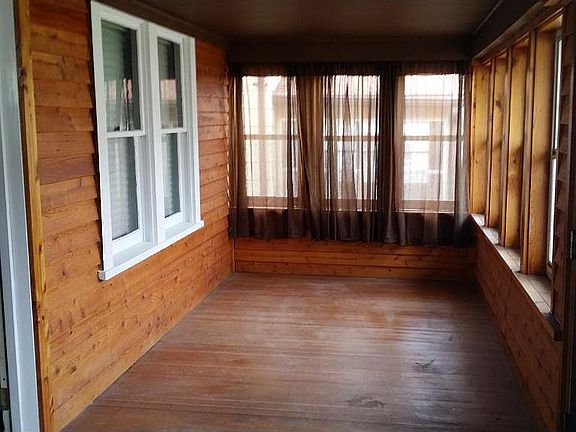 5th image of 1307 Woodbridge St