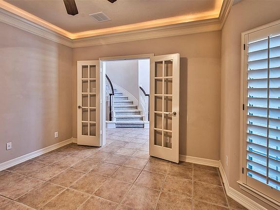 4th image of 12411 Santiago Cove Ln