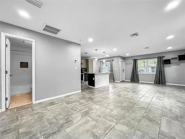 6809 S Himes Ave — Photo 5
