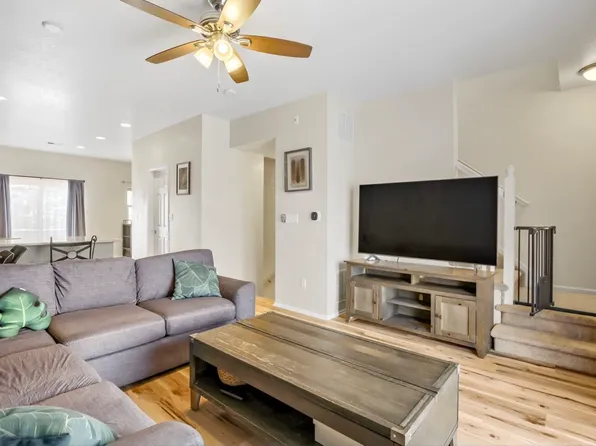 4667 E 98th Pl, Thornton, CO 80229