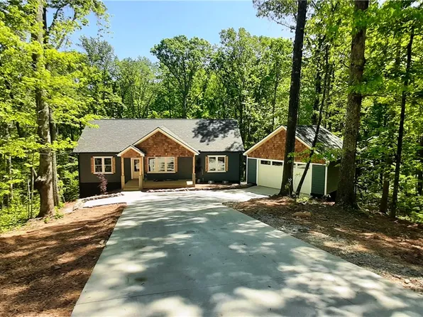 110 Gabriel Way, Pickens, SC 29671