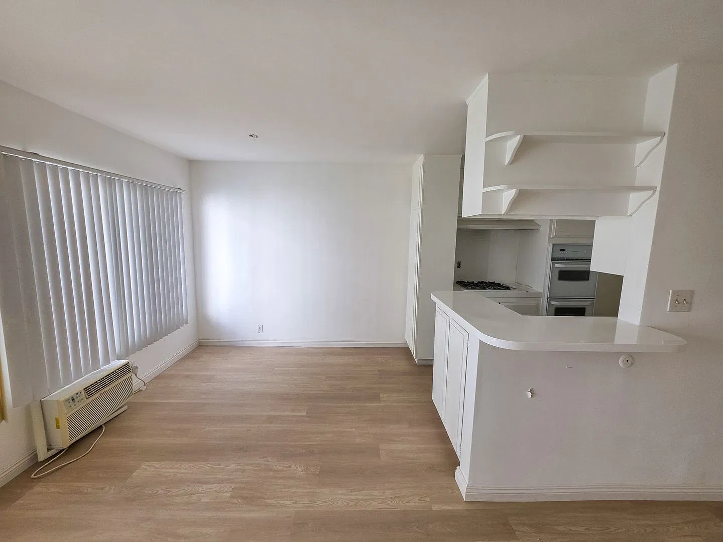 815 S. Wooster Street — Photo 3