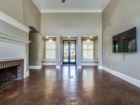 5th image of 13328 Thornton Dr