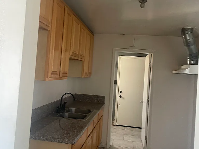 4421 Baldwin Park Blvd — Photo 3