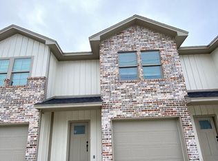 3275 Spurlock Rd, Nederland, TX 77627