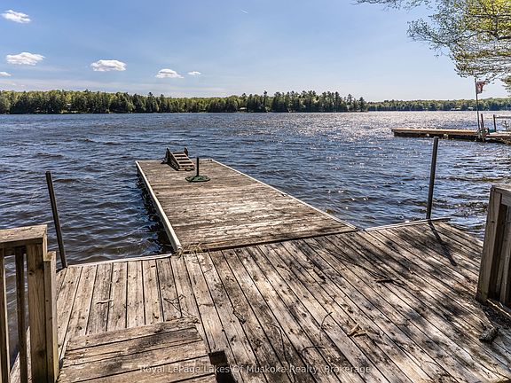 2nd image of 1082 Lakeshore Dr S