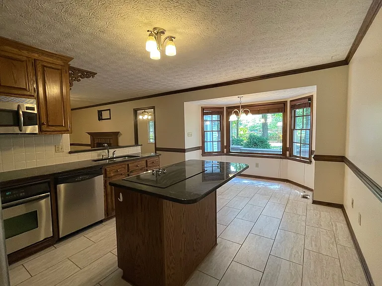403 Coach Hovis Dr — Photo 10