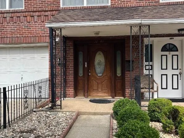 21-44 STEINWAY STREET, Astoria, NY 11105