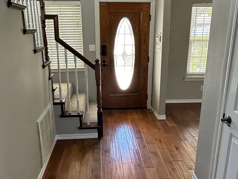 511 Lone Oak Ct — Photo 13