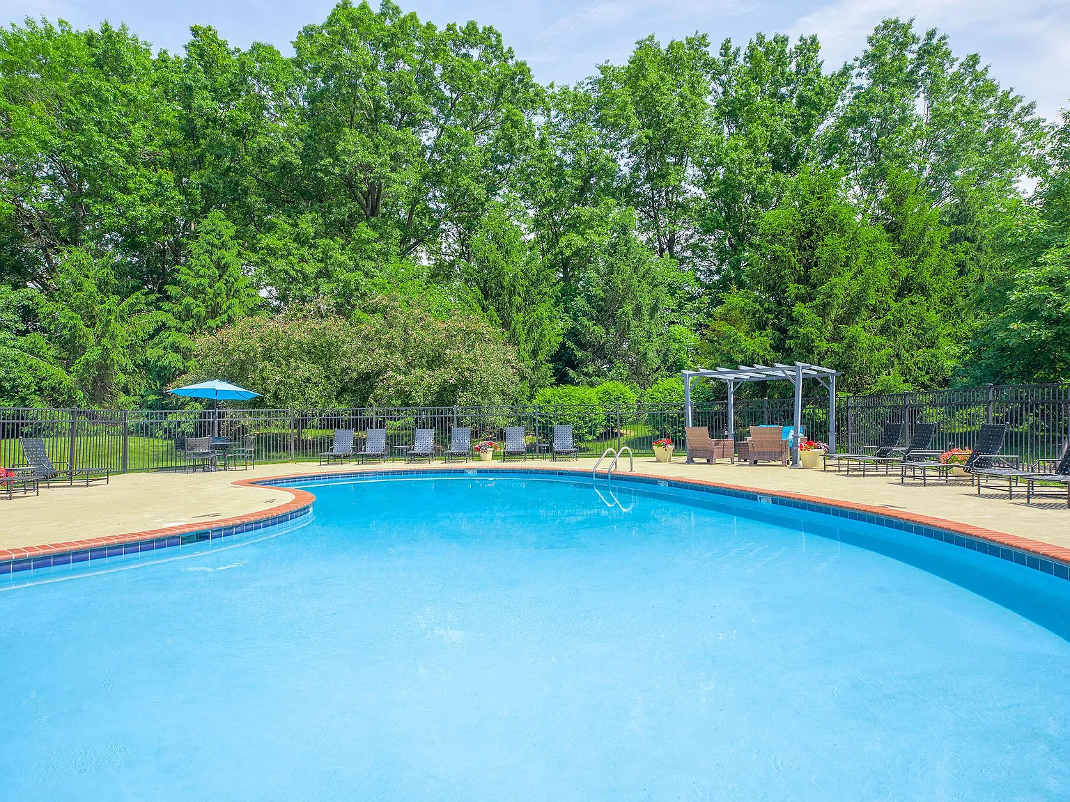 The Cove at Avon Lake — Photo 1