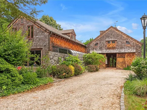 87 Middle Road, Sands Point, NY 11050