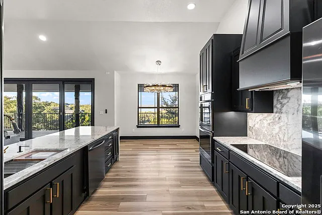 141 Oak Shores Dr — Photo 25