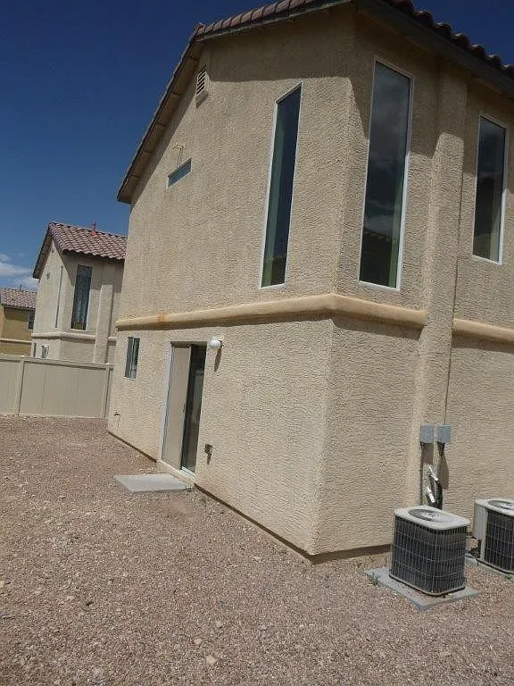3 bedroom gem in the southwest valley — Photo 4