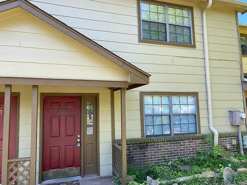 448 Oakland Rd #1
