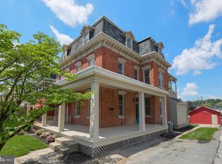 319 Chestnut St, Columbia, PA 17512