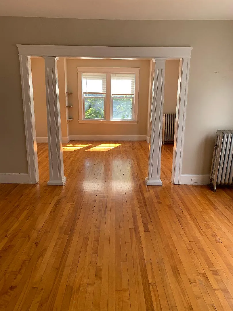 1 bed, 1.0 bath, 919 sqft, $800 — Photo 1