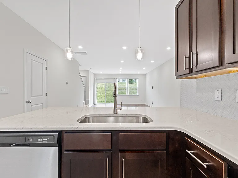 3063 Spline Cir — Photo 16