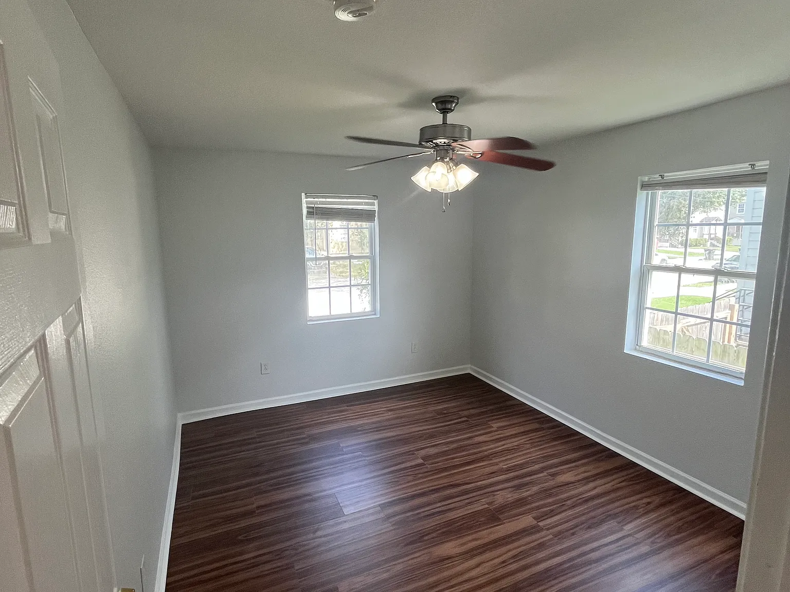 3 bed, 1200 sqft, $1,700 — Photo 4